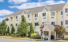 Microtel Inn & Suites By Wyndham Beckley East 3*